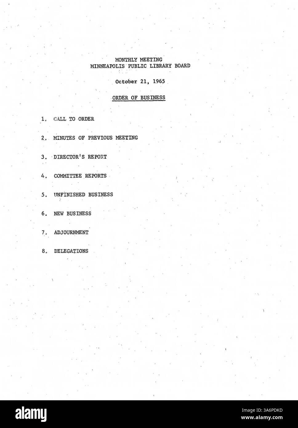 Les 1965 minutes du conseil d'administration de la Bibliothèque publique de Minneapolis détaillent les décisions prises sur les services de bibliothèque, la gouvernance et les initiatives communautaires, façonnant l'avenir du système de bibliothèque. Banque D'Images