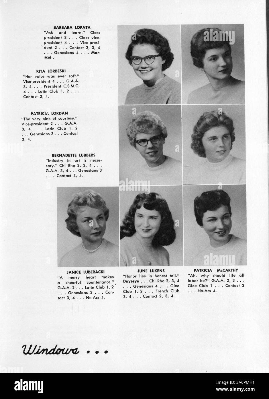 L'annuaire Dayesye de 1959 de l'Académie de la Margaret comprend le corps étudiant, le corps professoral, les clubs parascolaires, l'athlétisme et les événements notables de l'année scolaire 1958-1959-1998. Banque D'Images