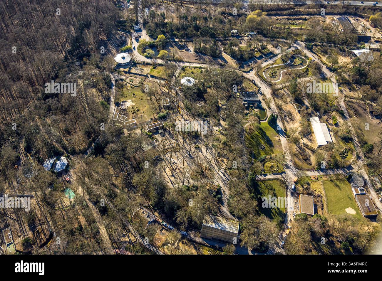 Luftbild, Zoo Dortmund am Rombergpark-Lücklemberg, Dortmund, Ruhrgebiet, Nordrhein-Westfalen, Deutschland ACHTUNGxMINDESTHONORARx60xEURO *** vue aérienne, Dortmund Zoo at Rombergpark Lücklemberg, Dortmund, Ruhr area, North Rhine-Westphalia, Allemagne ATTENTIONxMINDESTHONORARx60xEURO Banque D'Images