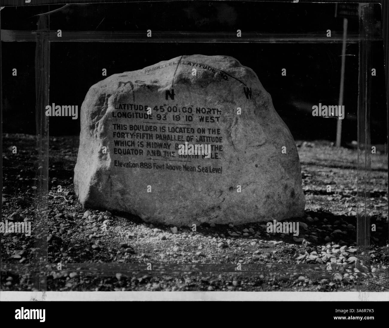 45th parallel Banque d'images noir et blanc - Alamy