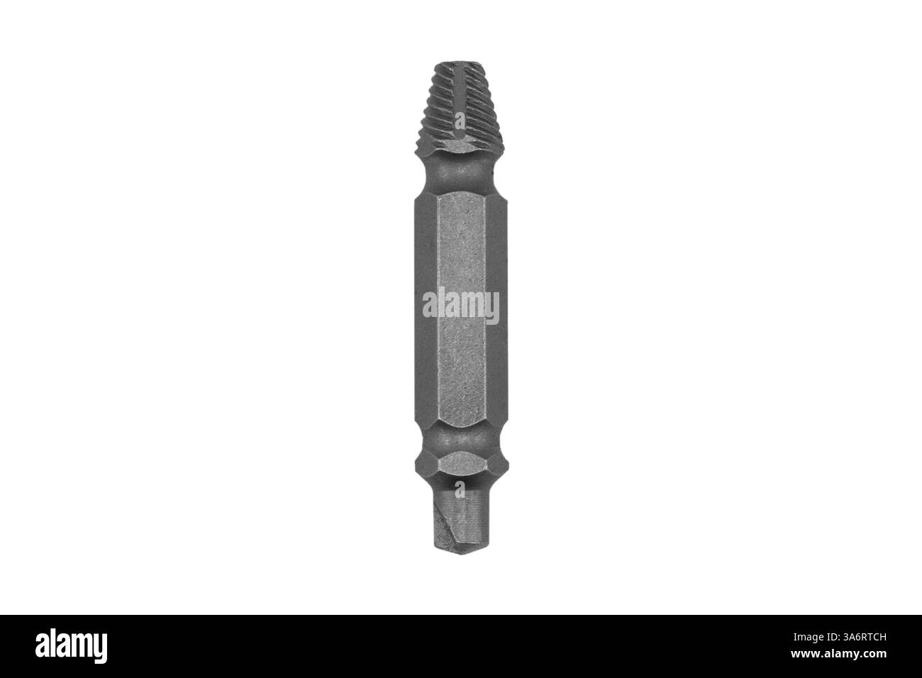 Outil d'extraction de vis en acier pour enlever les vis cassées ou les boulons isolés sur fond blanc. Extracteur de foret pour dévisser les vis endommagées. Outils pour Banque D'Images