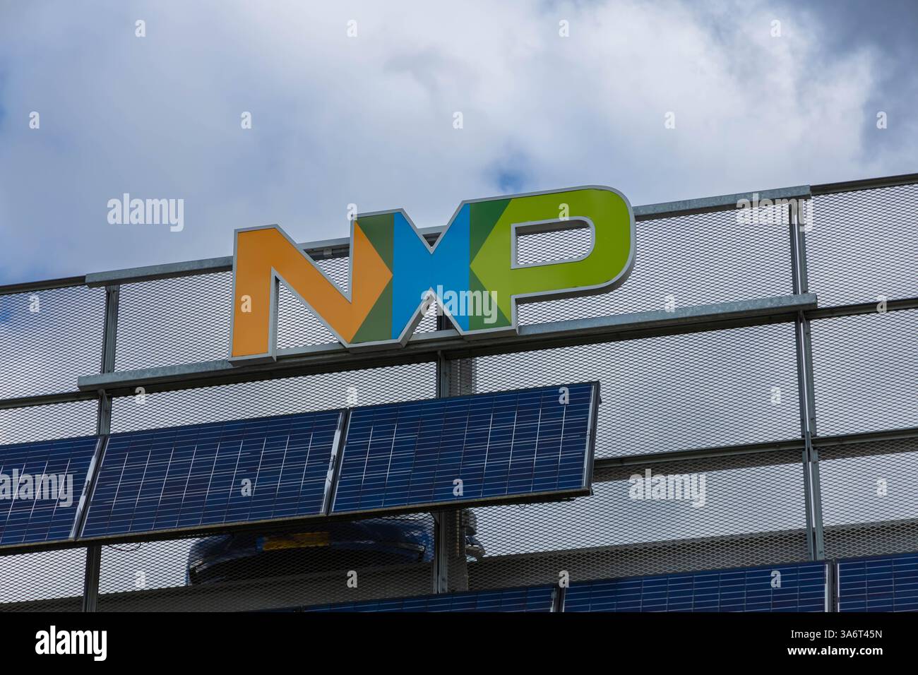 Logo NXP sur le campus High Tech d'Eindhoven. Banque D'Images