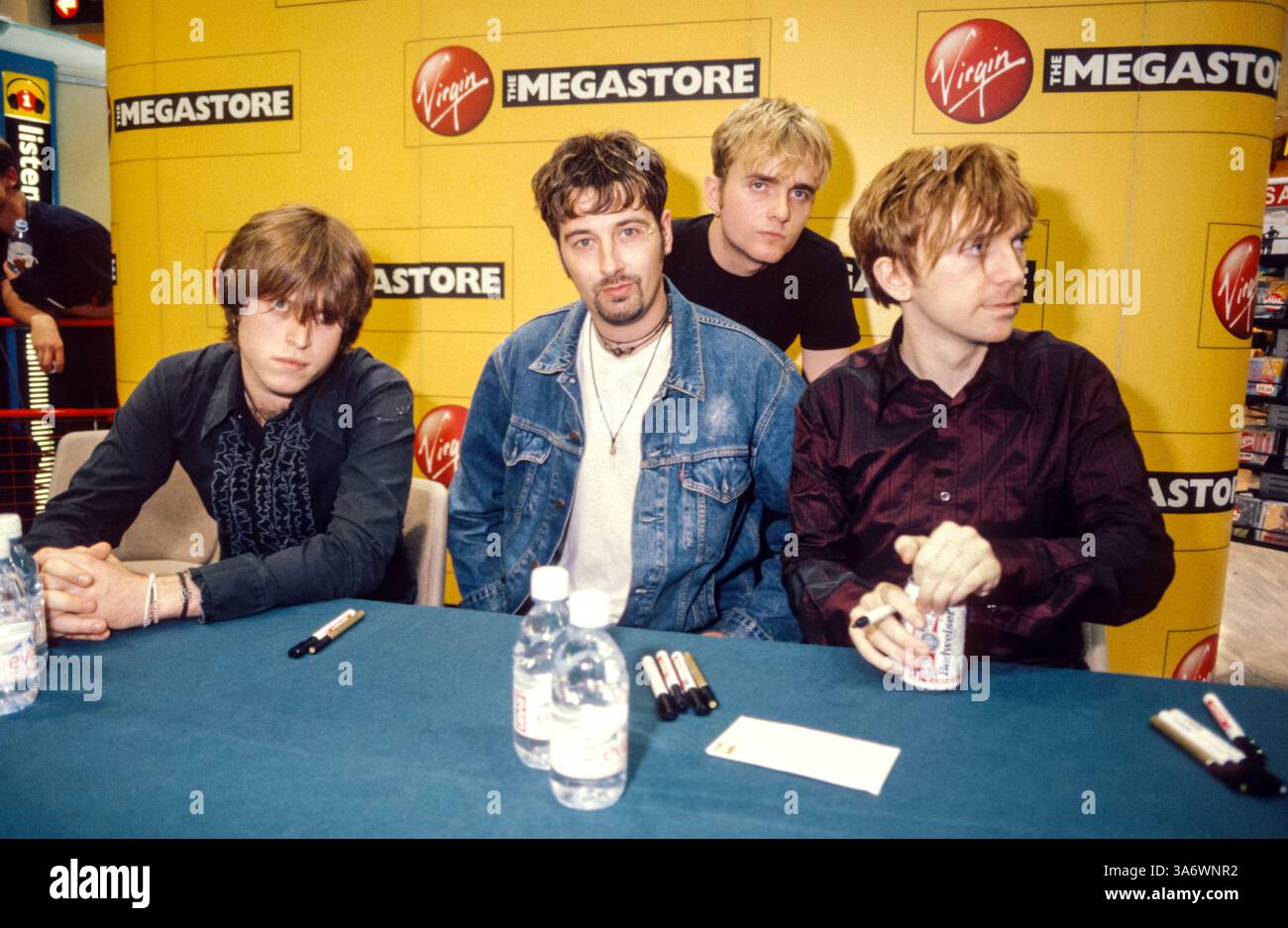 Mansun at Virgin Megastore septembre 1998, Oxford Street, Londres, Angleterre, Royaume-Uni. Banque D'Images