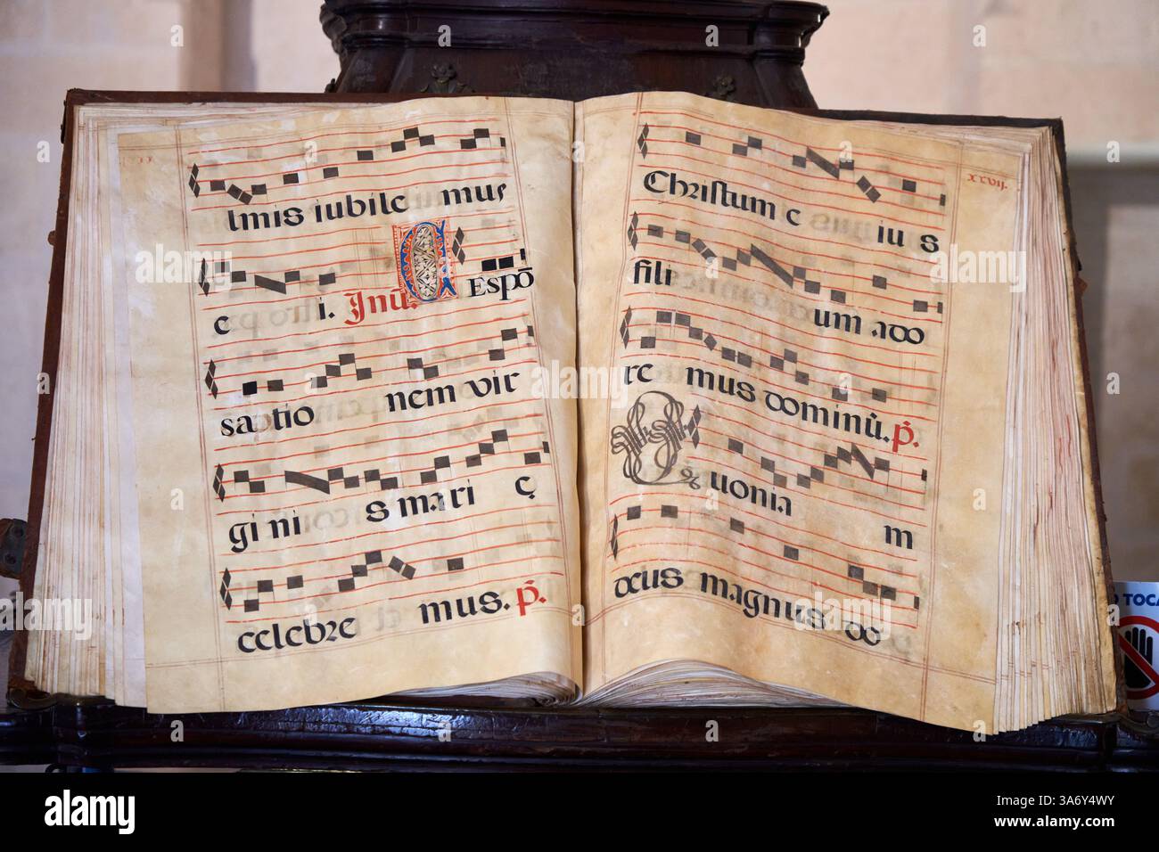 Livre de chants de messe, chapelle du Corpus Christi, XIVe siècle, cloître inférieur, cathédrale de Santa María, gothique français, Burgos, Castille-et-León, Espagne, EUR Banque D'Images