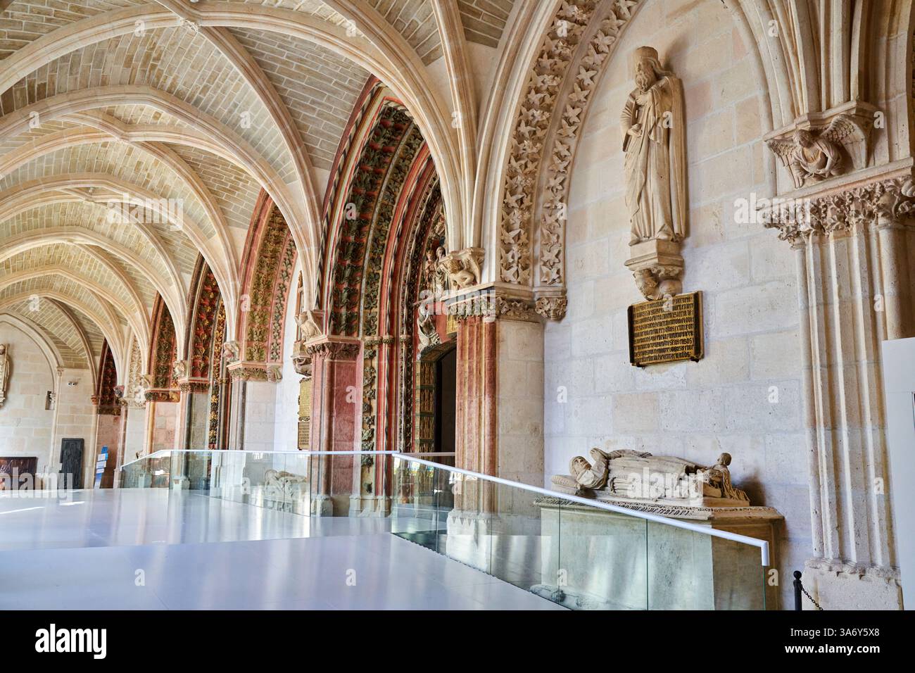 Chapelle du corpus Christi, XIVe siècle, cloître inférieur, cathédrale de Santa María, gothique français, Burgos, Castille-et-León, Espagne, Europe Banque D'Images