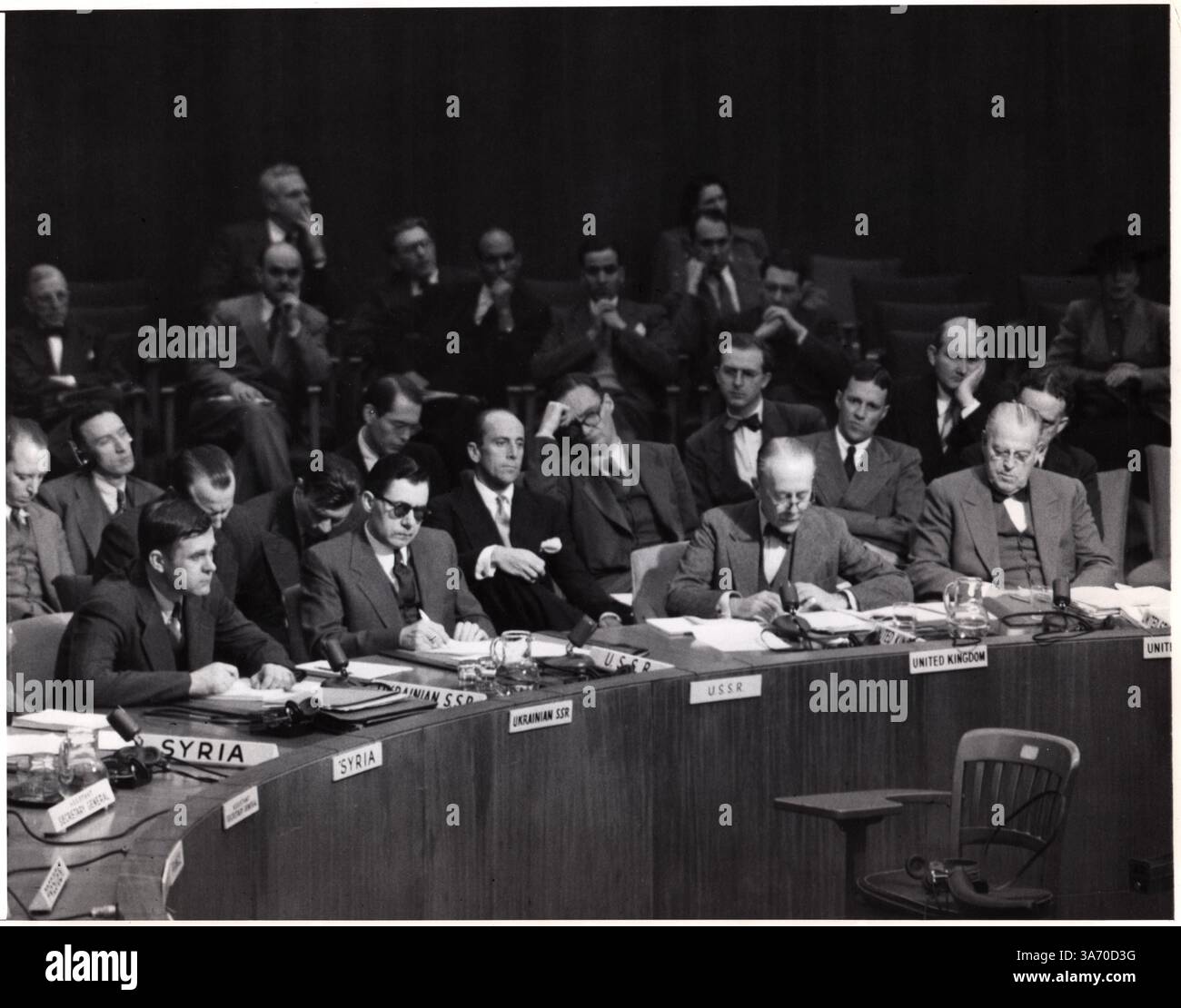 27 août 2014 - le délégué des Nations Unies Sir Alexander Cadogan de Grande-Bretagne offre un embargo sur les armes, Nations Unies, Lake Success, New York, États-Unis, 27 mai 1948 (crédit image : © Glasshouse/ZUMA Wire) Banque D'Images