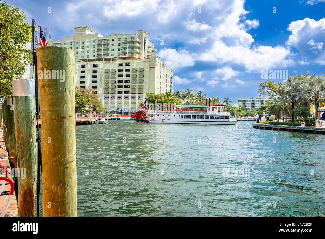 Nouvelle rivière à Fort Lauderdale vue panoramique sur le front de mer, état de Floride des États-Unis Banque D'Images