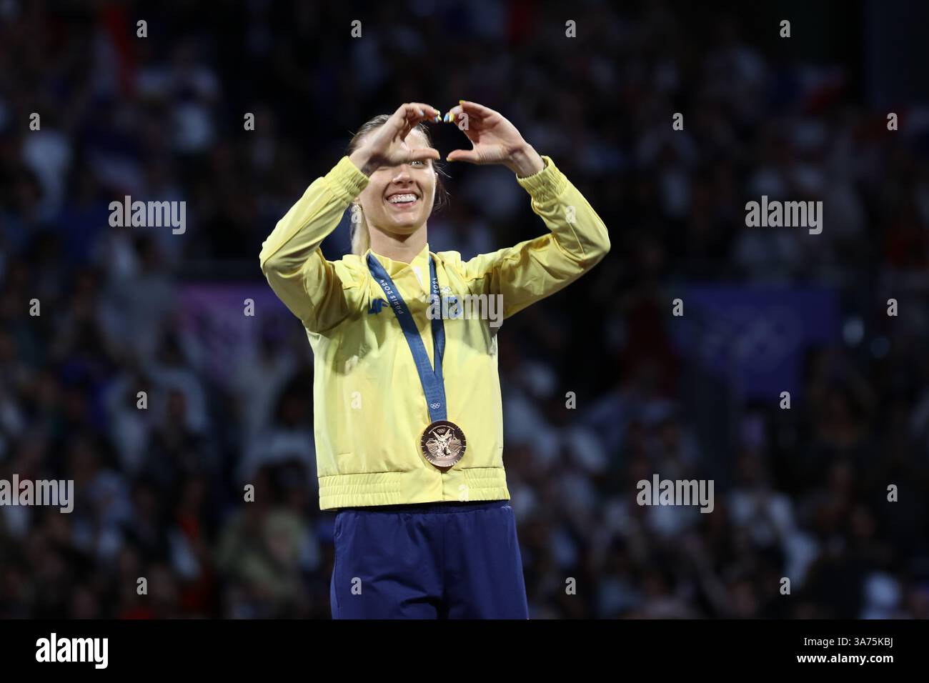 29 juillet 2024 - Paris, France : Olga Kharlan, de l'Ukraine, remporte la médaille de bronze au Sabre individuel féminin d'escrime le jour 3 de l'Olym de Paris 2024 Banque D'Images