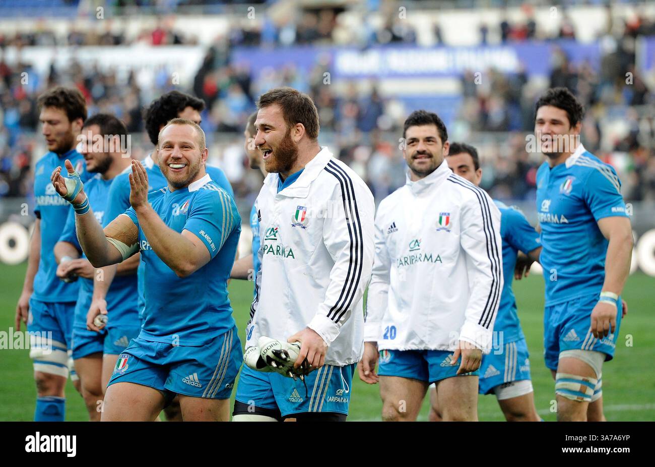 Mars 16, 2013 - Rome, Lazio, Italie - Rome, Italie - célébrations pour les Azzurri qui ont gagné lors de la course Italia vs Irlanda du championnat de rugby RBS SIX NATIONS joué à l'Olimpico à Rome. (Crédit image : © Gilberto Carbonari/ZUMAPRESS.com) Banque D'Images