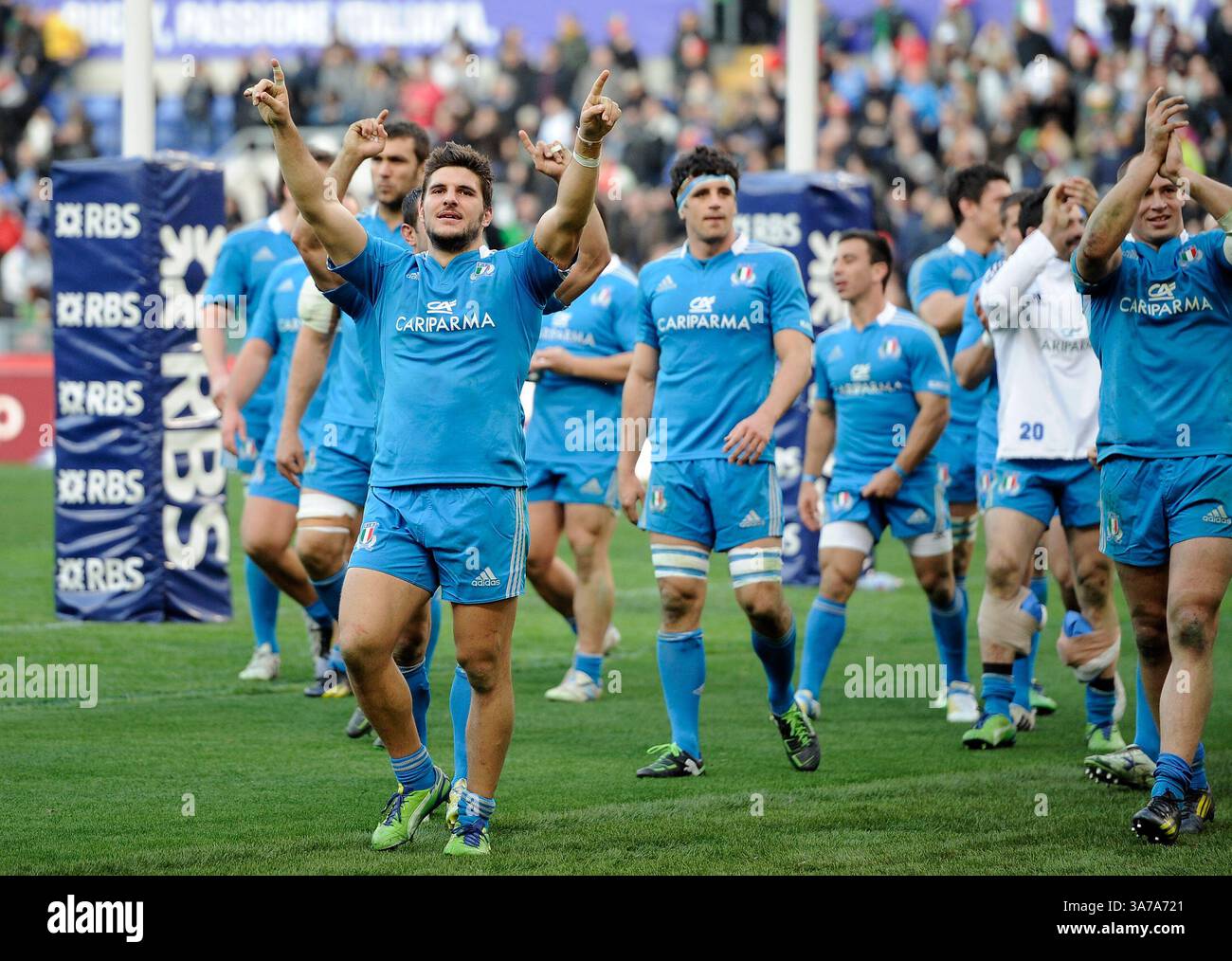 Mars 16, 2013 - Rome, Lazio, Italie - Rome, Italie - célébrations pour les Azzurri qui ont gagné lors de la course Italia vs Irlanda du championnat de rugby RBS SIX NATIONS joué à l'Olimpico à Rome. (Crédit image : © Gilberto Carbonari/ZUMAPRESS.com) Banque D'Images