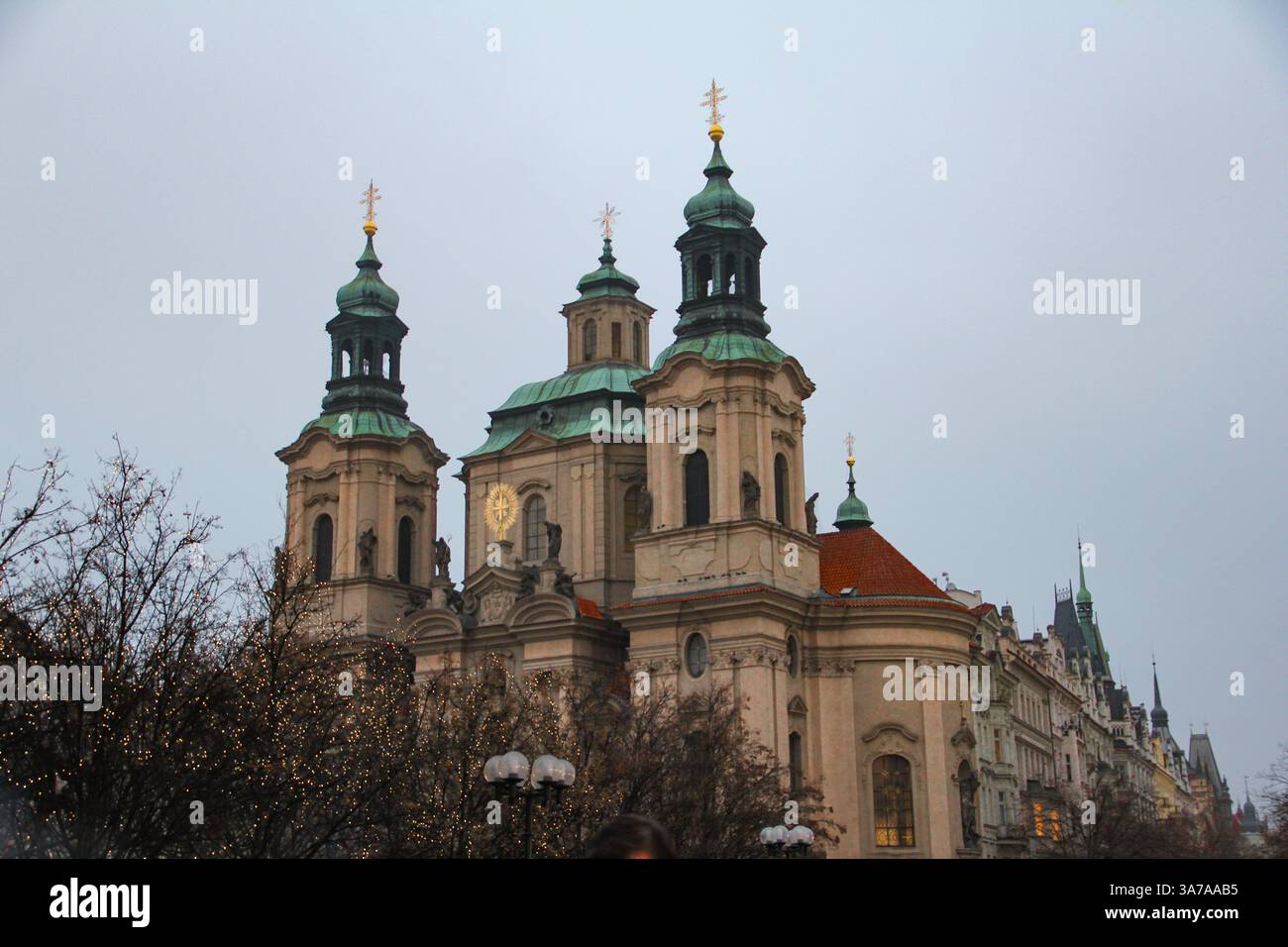 Prague, République tchèque- 12.27.2024 : photographie de rue d'Europe centrale en hiver Banque D'Images