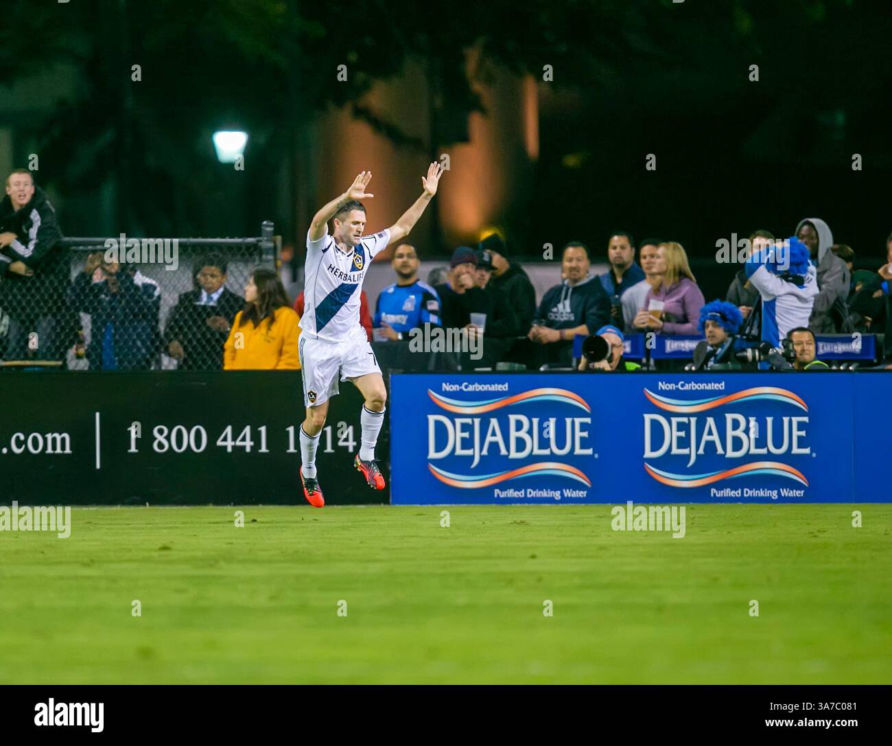 7 novembre 2012 : Robbie Keane (7), attaquant du Galaxy de Los Angeles, célèbre son deuxième but lors de la demi-finale de la MLS Western Conference entre le Galaxy de Los Angeles et les tremblements de terre de San Jose au Buck Shaw Stadium à Santa Clara CA. LA a battu San Jose 3-1. â© Damon Tarver/CSM(crédit image : © Damon Tarver/Cal Sport Media/ZUMAPRESS.com) Banque D'Images