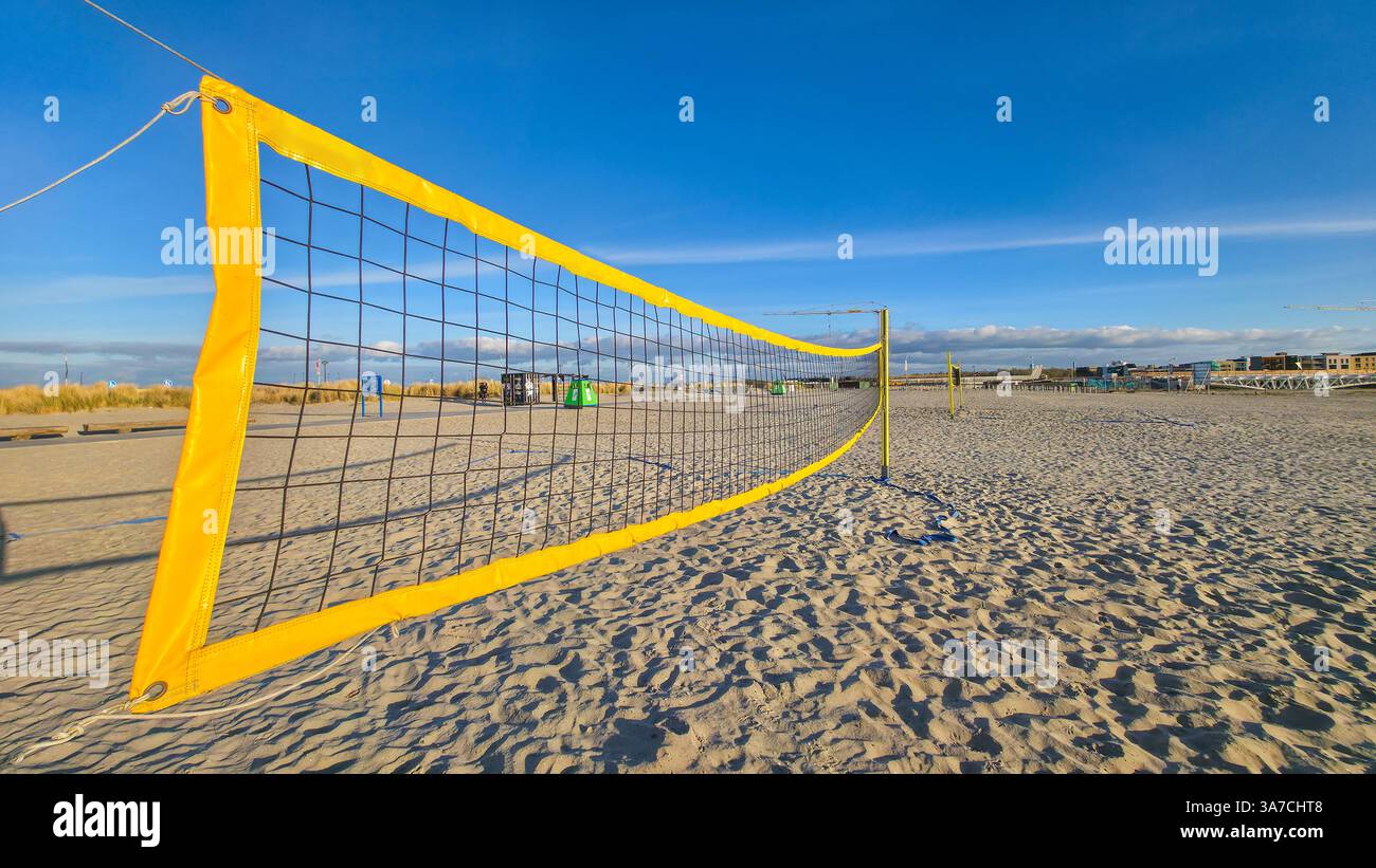 Gros plan sur le filet de volley-ball de plage - Image de stock capturée avec un smartphone