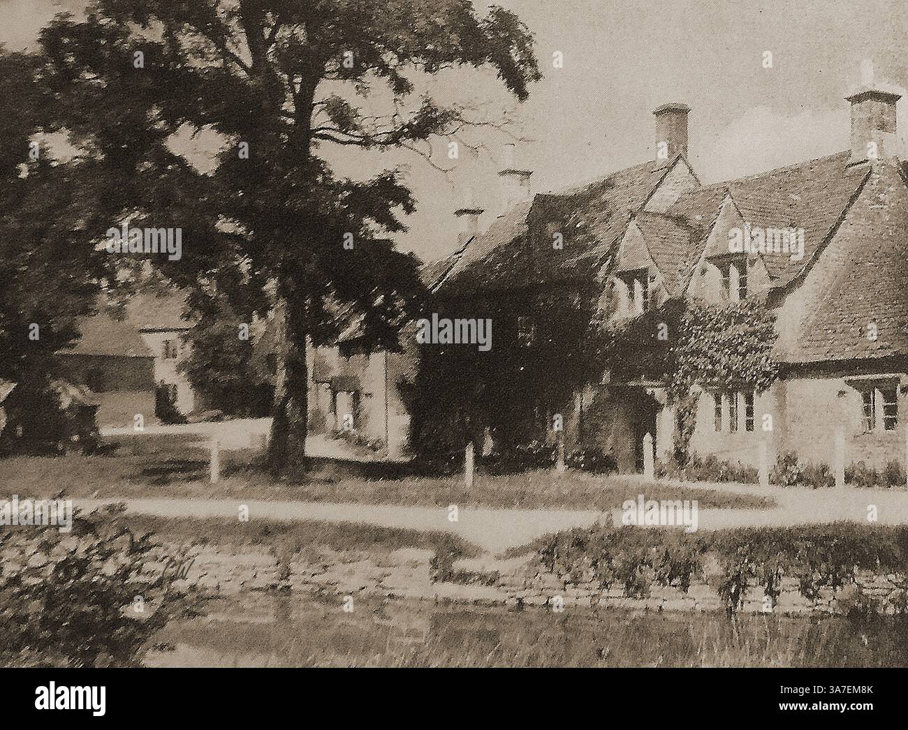 Images de la Grande-Bretagne dans les années 1940 -- Lower Slaughter dans les Cotswolds, Gloucestershire, Royaume-Uni en 1940. Banque D'Images