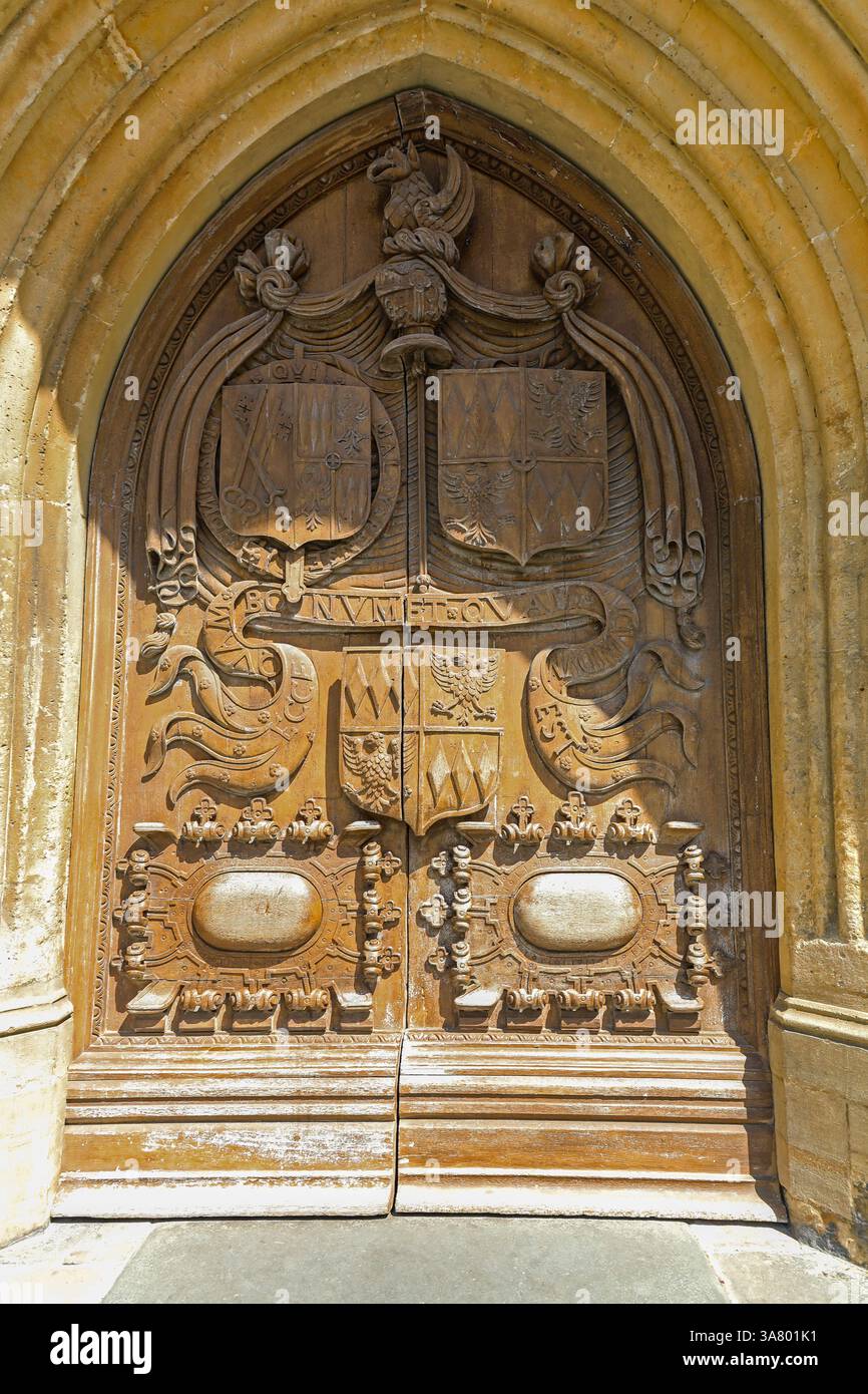 La porte ouest du XVIe siècle à l'abbaye de Bath, Bath, Somerset, Angleterre, Royaume-Uni Banque D'Images