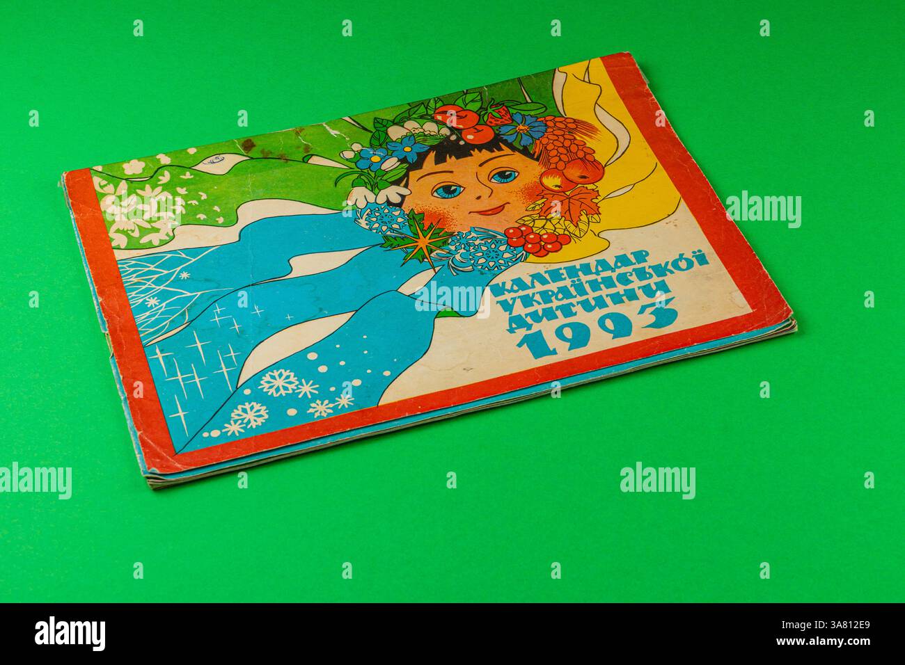 25.03.25 Lviv Ukraine le calendrier présente des illustrations colorées avec des designs ludiques qui mettent en valeur la culture ukrainienne, représentant des thèmes joyeux et Banque D'Images