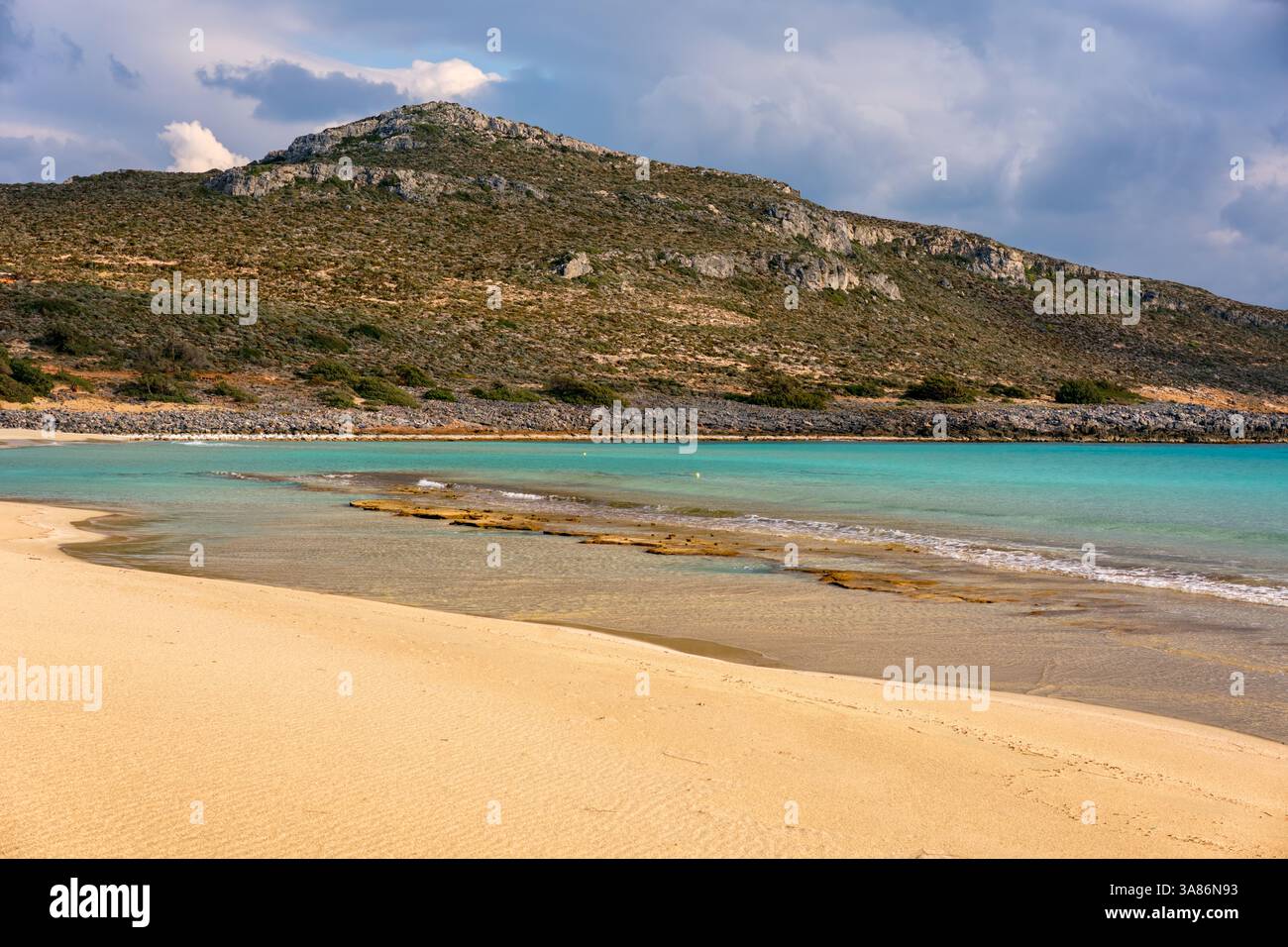 Plage de Simos sur l'île d'Elafonisos au coucher du soleil, Grèce Banque D'Images