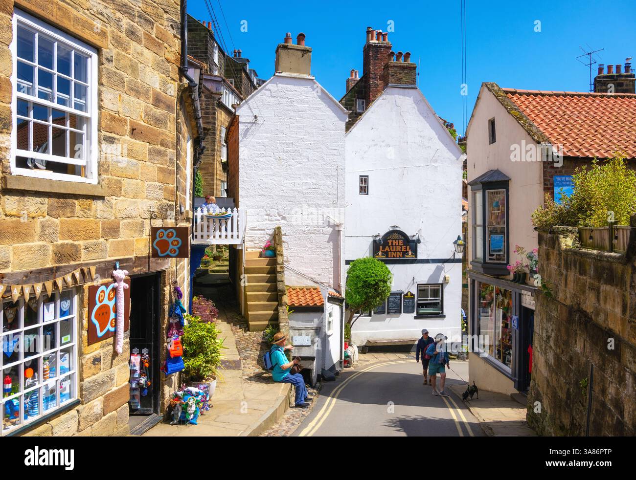Rues de Robin Hoods Bay, un ancien village de pêcheurs sur la North York Moors Heritage Coast, North Yorkshire, Angleterre, Royaume-Uni Banque D'Images