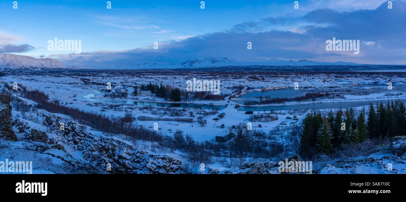 Dérive continentale entre les plaques tectoniques nord-américaines et eurasiennes, Parc National de Thingvellir, UNESCO, en hiver, région Ouest, Islande Banque D'Images