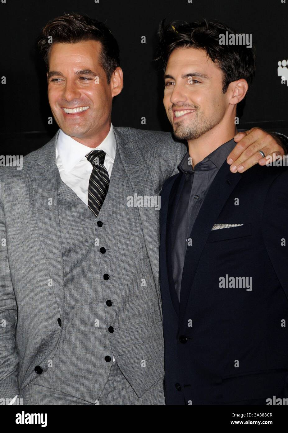 7 septembre 2008 - Los Angeles, CA, États-Unis - 7 septembre 2008 - Los Angeles, Californie - Adrian Pasdar et Milo Vintimille. ''Heroes : Countdown to the Premiere'' au salon Edison. Crédit photo : Byron Purvis/AdMedia Banque D'Images