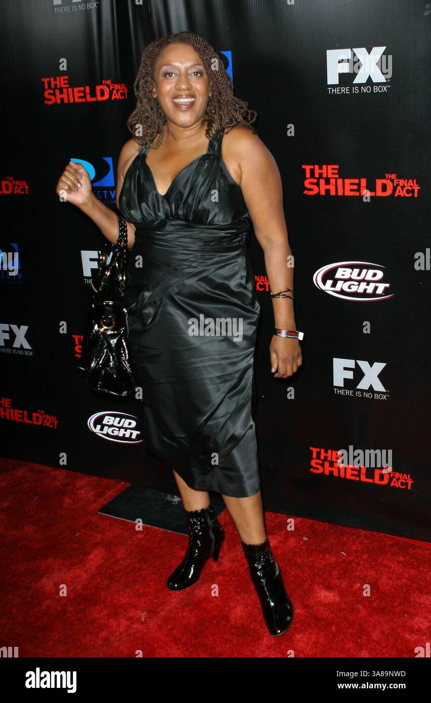 26 novembre 2008 - Hollywood, Californie, États-Unis - 25 novembre 2008 - Hollywood, Californie - CCH Pounder. ''The Shield : The final Act'' FX Network finale projection au Arclight Theatre. Crédit photo : T. Conrad/AdMedia (crédit image : © T. Conrad/AdMedia via ZUMA Wire) Banque D'Images