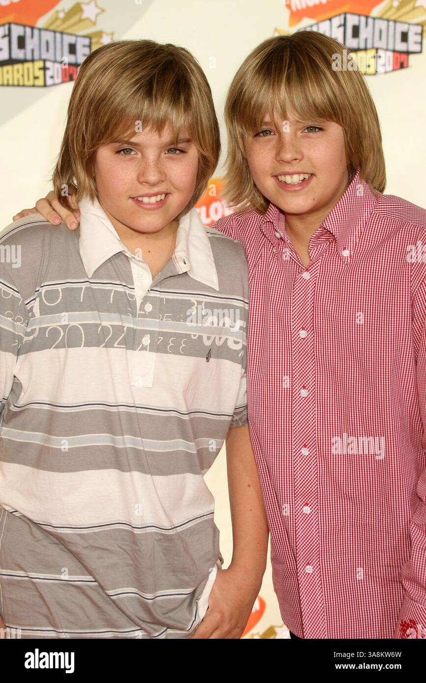 31 mars 2007 - Westwood, CA, É.-U. - 31 mars 2007 - Westwood, Californie - Dylan Sprouse et Cole Sprouse. La 20e édition des Kids' Choice Awards de Nickelodeon au Pavillon Pauley de l'UCLA. Crédit photo : Byron Purvis/AdMedia (crédit image : © Byron Purvis/AdMedia via ZUMA Wire) Banque D'Images