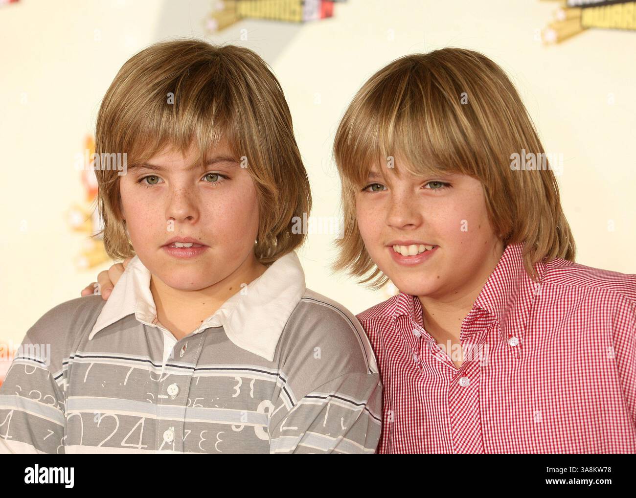 31 mars 2007 - Westwood, CA, É.-U. - 31 mars 2007 - Westwood, Californie - Dylan Sprouse et Cole Sprouse. La 20e édition des Kids' Choice Awards de Nickelodeon au Pavillon Pauley de l'UCLA. Crédit photo : Byron Purvis/AdMedia (crédit image : © Byron Purvis/AdMedia via ZUMA Wire) Banque D'Images