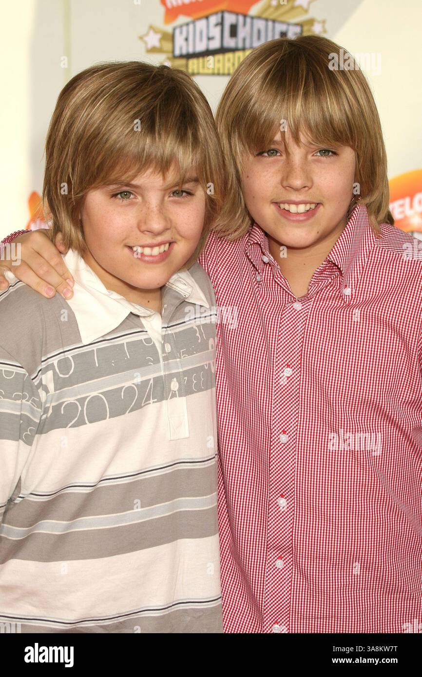 31 mars 2007 - Westwood, CA, É.-U. - 31 mars 2007 - Westwood, Californie - Dylan Sprouse et Cole Sprouse. La 20e édition des Kids' Choice Awards de Nickelodeon au Pavillon Pauley de l'UCLA. Crédit photo : Byron Purvis/AdMedia (crédit image : © Byron Purvis/AdMedia via ZUMA Wire) Banque D'Images