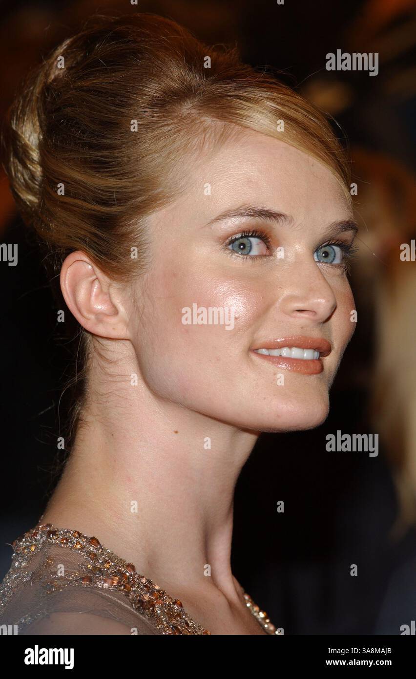 13 septembre 2005 - Toronto, ON, É.-U. - 13 septembre 2005 - Toronto, Canada - Rachel Blanchard. L'avant-première du film ''Where the Truth Lies'', dans le cadre du Festival du film de Toronto..crédit photo : George Shepherd/Admedia Banque D'Images