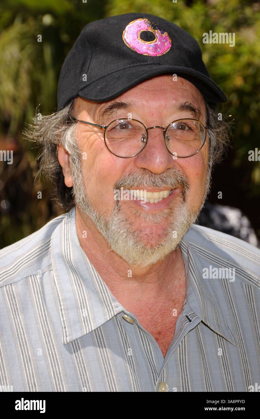 17 mai 2008 - Universal City, CA, États-Unis - 17 mai 2008 - Universal City, Californie - James L. Brooks. ''The Simpsons Ride'' ouverture à Universal Studios Hollywood. Crédit photo : Byron Purvis/AdMedia Banque D'Images