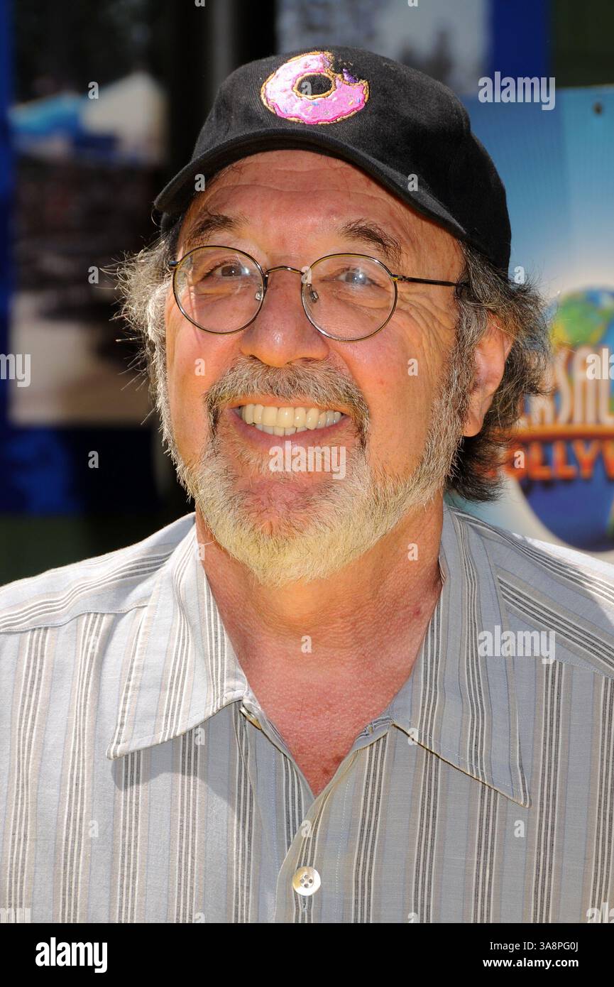 17 mai 2008 - Universal City, CA, États-Unis - 17 mai 2008 - Universal City, Californie - James L. Brooks. ''The Simpsons Ride'' ouverture à Universal Studios Hollywood. Crédit photo : Byron Purvis/AdMedia Banque D'Images
