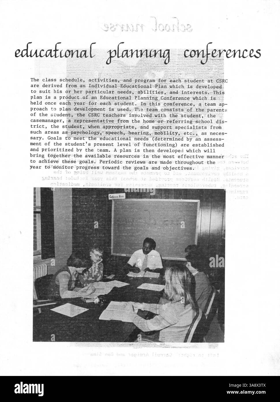 L'annuaire « Hawktale 1977 » du Cooperative School Rehabilitation Center enregistre les faits saillants de l'année scolaire 1976-1977 pour les élèves, les enseignants et les athlètes, y compris les clubs et les événements sociaux. Banque D'Images