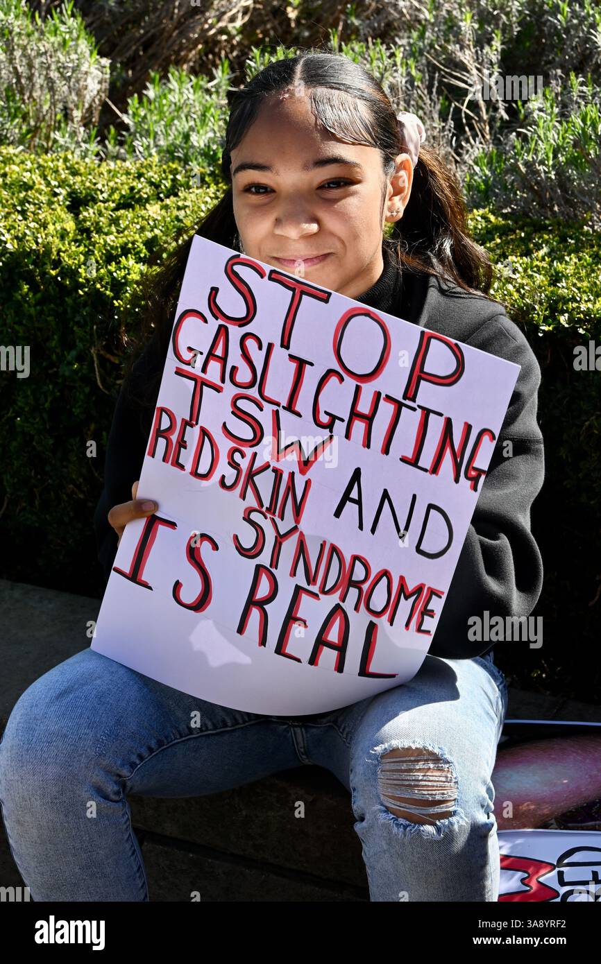 Londres, Royaume-Uni. Dites non à la manifestation Steroids sur la place du Parlement. Démonstration appelant à la révision des protocoles de prescription dans le NHS. Banque D'Images