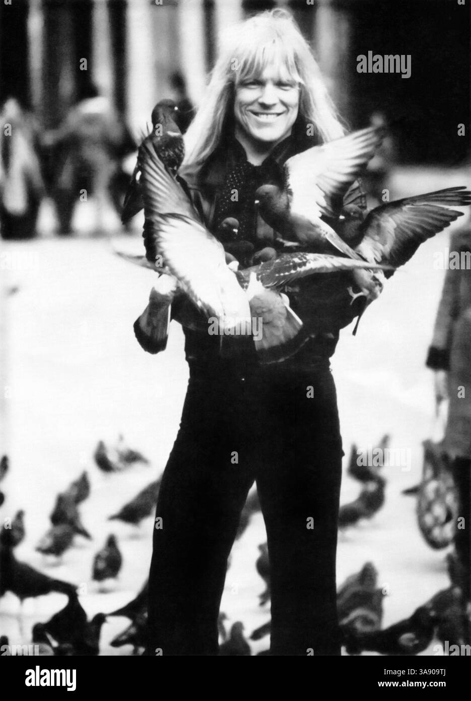 Larry Norman (1947 - 2008), chanteur/compositeur américain et producteur de disques, considéré comme un pionnier de la musique rock chrétienne (connue sous le nom de Jesus Music au début des années 1970). (ÉTATS-UNIS) Banque D'Images