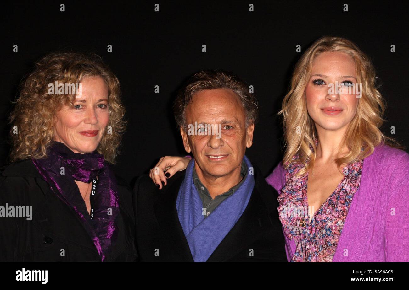 23 janvier 2009 - Santa Barbara, Californie, États-Unis - 23 janvier 2009 - Santa Barbara, CA - Diane Venora, Robert Chimento, Annie Burgstede. ''Santa Barbara International film Festival'' Kate Winslet Montecito Award organisé au Arlington Theatre. Crédit photo Kevan Brooks/AdMedia (crédit image : © Kevan Brooks/AdMedia via ZUMA Wire) Banque D'Images