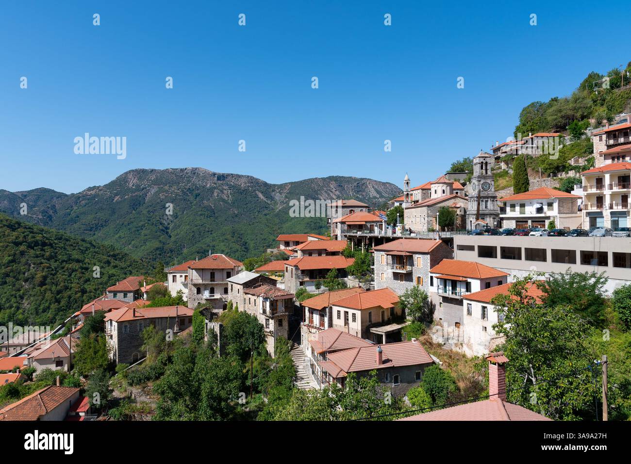 Lagadia village en Arcadia, Grèce Banque D'Images