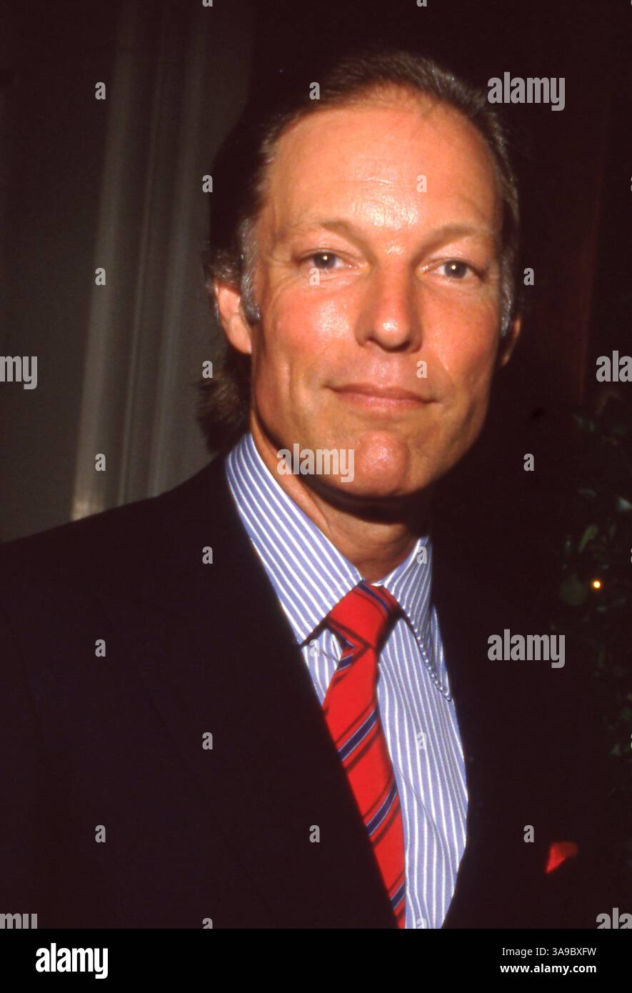 30 mars 2025. **FICHIER PHOTO** Richard Chamberlain est décédé. Richard Chamberlain au Earthday Viewing Party le 22 avril 1990 à Maple Drive à Los Angeles, Californie crédit : Ralph Dominguez/MediaPunch crédit : MediaPunch Inc/Alamy Live News Banque D'Images