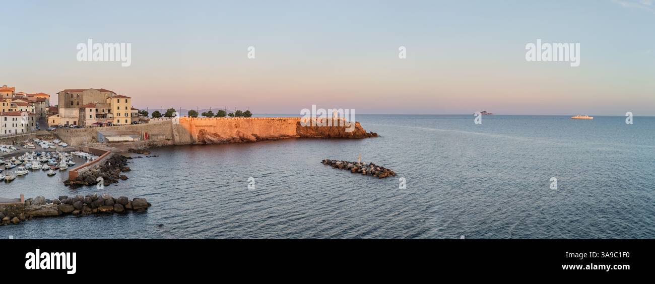 Piombino est une ville italienne dans la province de Livourne, Toscane, Italie. Banque D'Images
