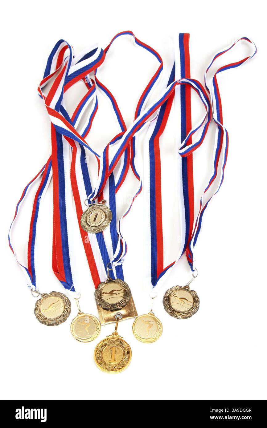 Médailles d'or avec ruban sur fond blanc Banque D'Images