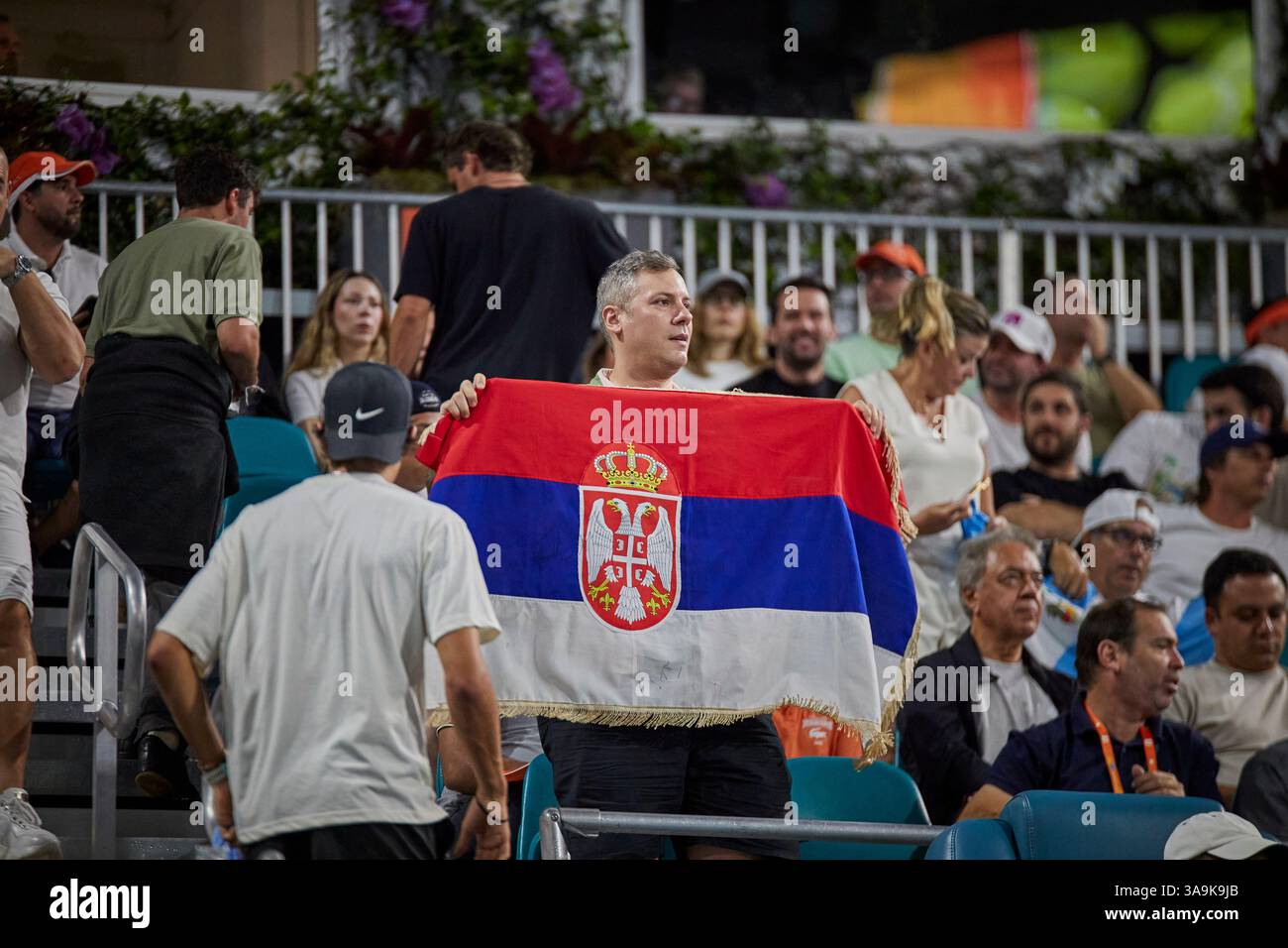 Miami Gardens, Floride, États-Unis. 30 mars 2025. Novak Djokovic (SRB) contre Jakub Mensik (CZE) lors de la finale en simple masculin à l'Open de Miami 2025. VAINQUEUR Jakub Mensik : . Crédit : Yaroslav Sabitov/YES Market Media/Alamy Live News. Banque D'Images