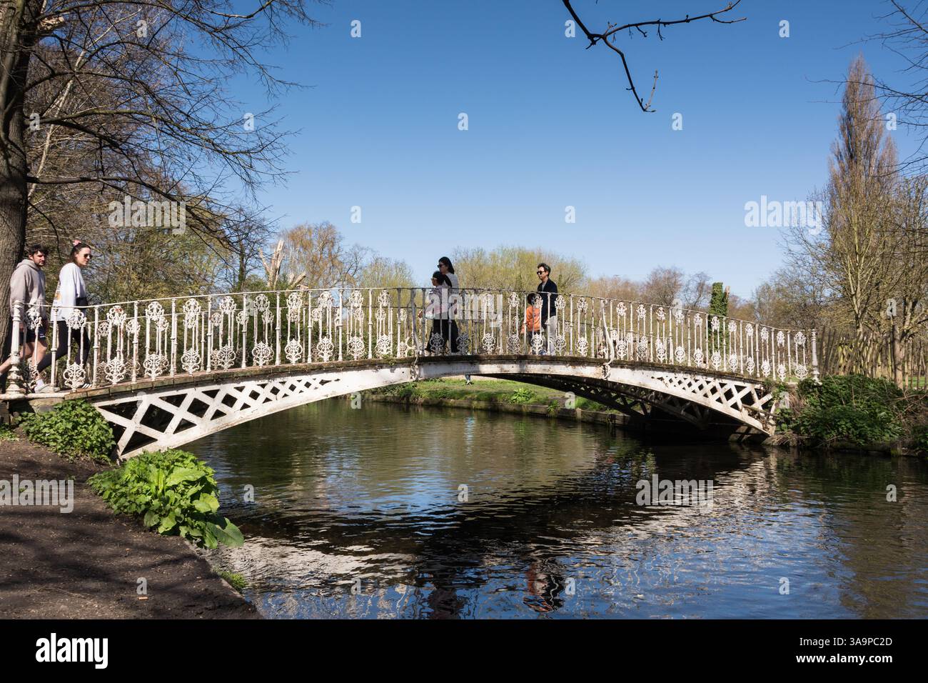 Passerelle de Morden Hall Park, Morden Hall Road, Londres, Morden, Londres, Angleterre, Royaume-Uni Banque D'Images