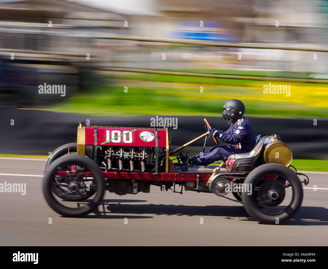 1911 KRIT 100hp Edwardian Racing car, 82 Membres Meeting Testing, Goodwood Motor circuit, West Sussex UK Banque D'Images