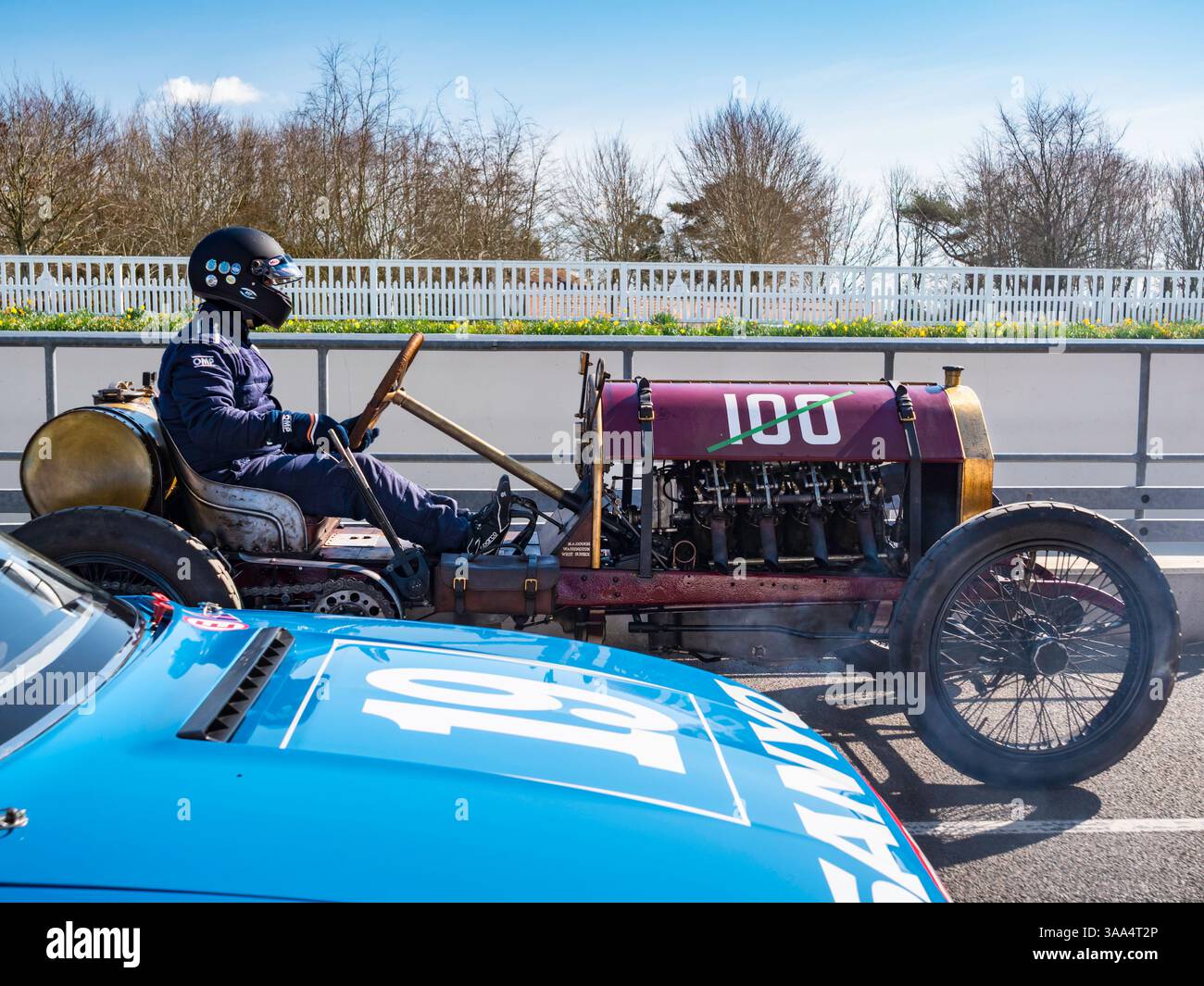 1911 KRIT 100hp Edwardian Racing car, 82 Membres Meeting Testing, Goodwood Motor circuit, West Sussex UK Banque D'Images