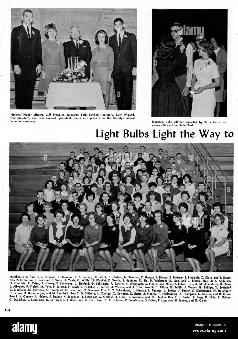 Le Robbinsdale High School Yearbook 1964, « The Robin », souligne l'année scolaire 1963-1964, en mettant l'accent sur les réalisations des élèves et des enseignants, les événements sportifs et les clubs parascolaires. Banque D'Images