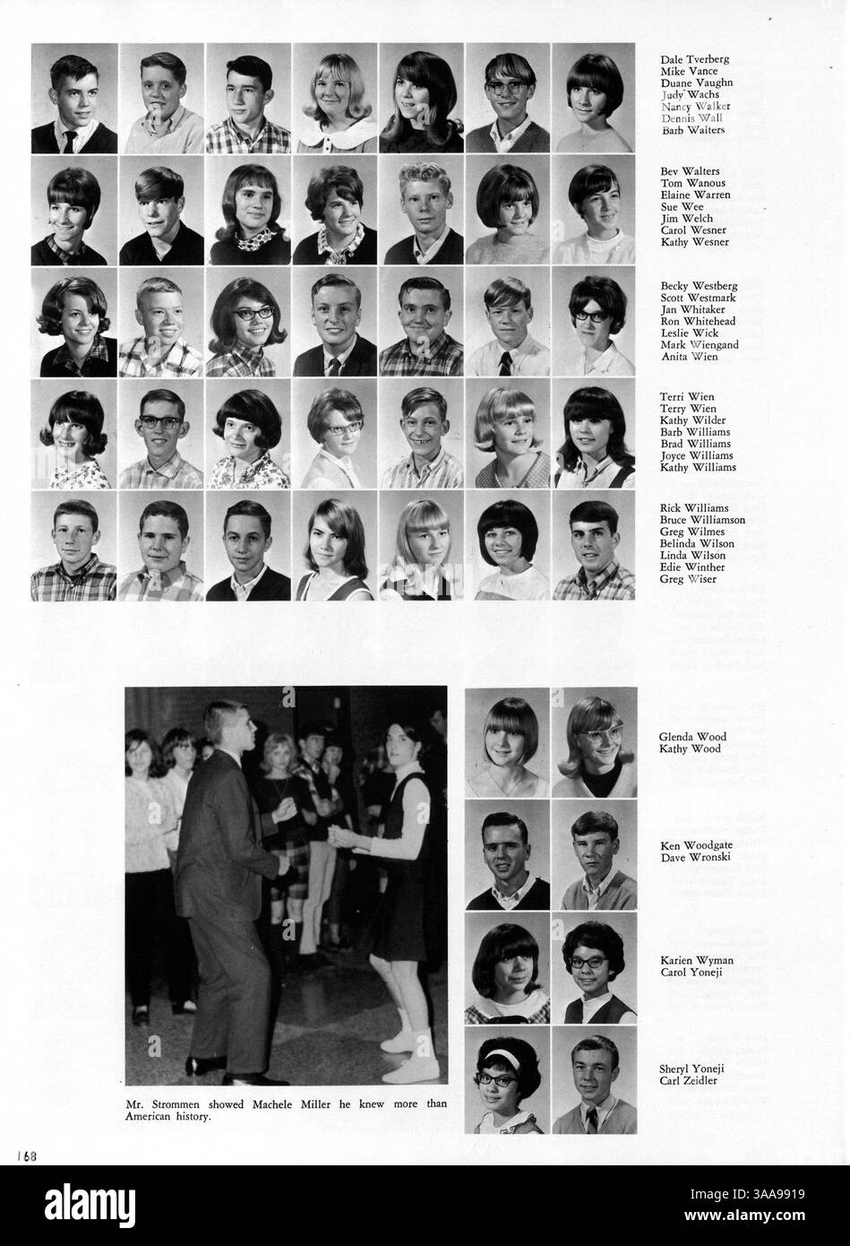 Le Kennedy High Yearbook 1966 offre un compte rendu détaillé de l'année académique 1965-1966, présentant les profils des étudiants et des enseignants, l'athlétisme et les activités des clubs scolaires. Banque D'Images