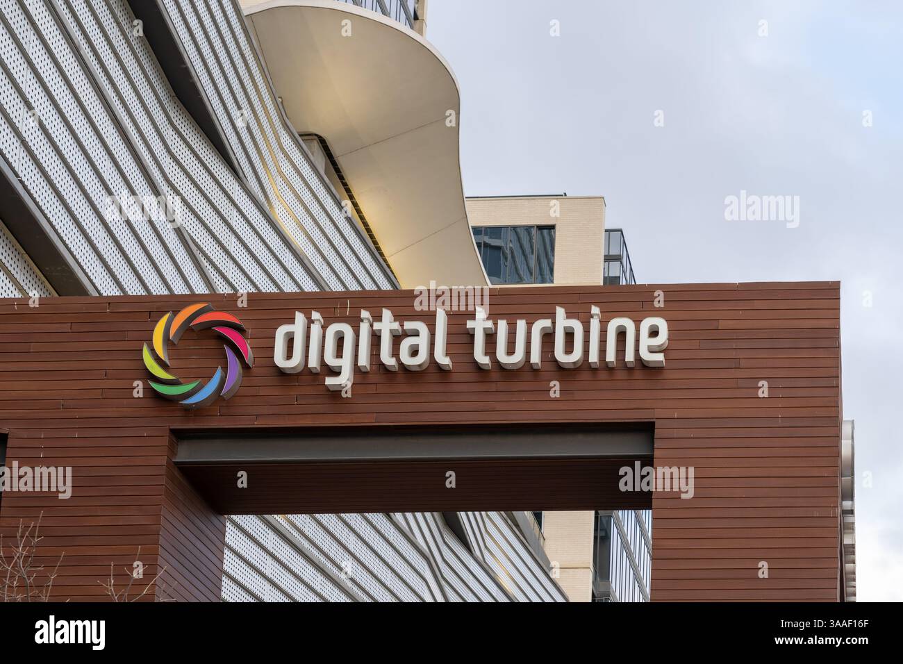 Austin, TX, USA - 17 mars 2022 : Digital turbine signe à son siège à Austin. Banque D'Images
