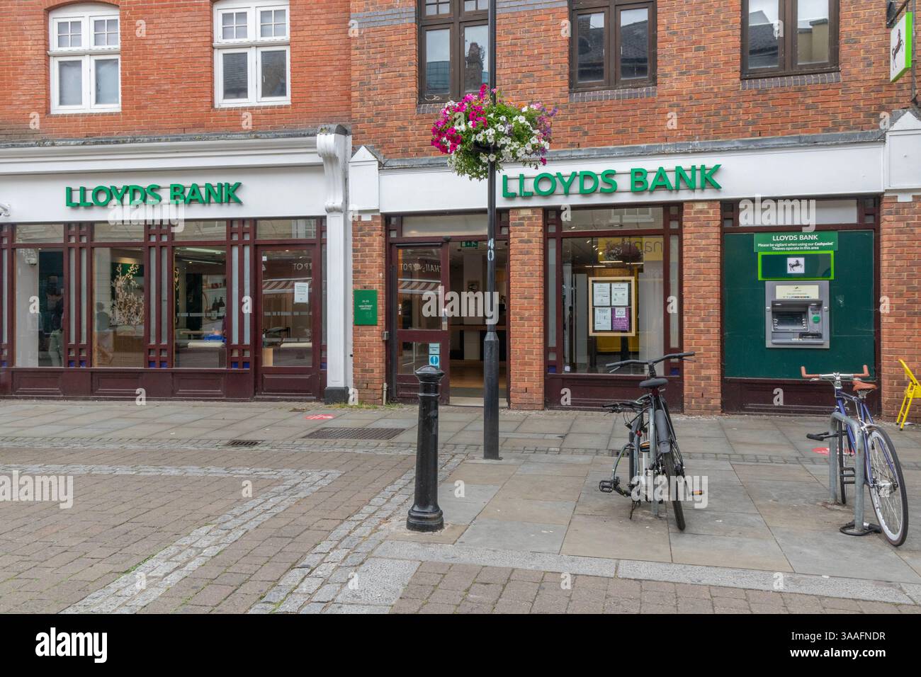 Succursale de Lloyds Bank, Uxbridge, Londres, Angleterre, Royaume-Uni Banque D'Images