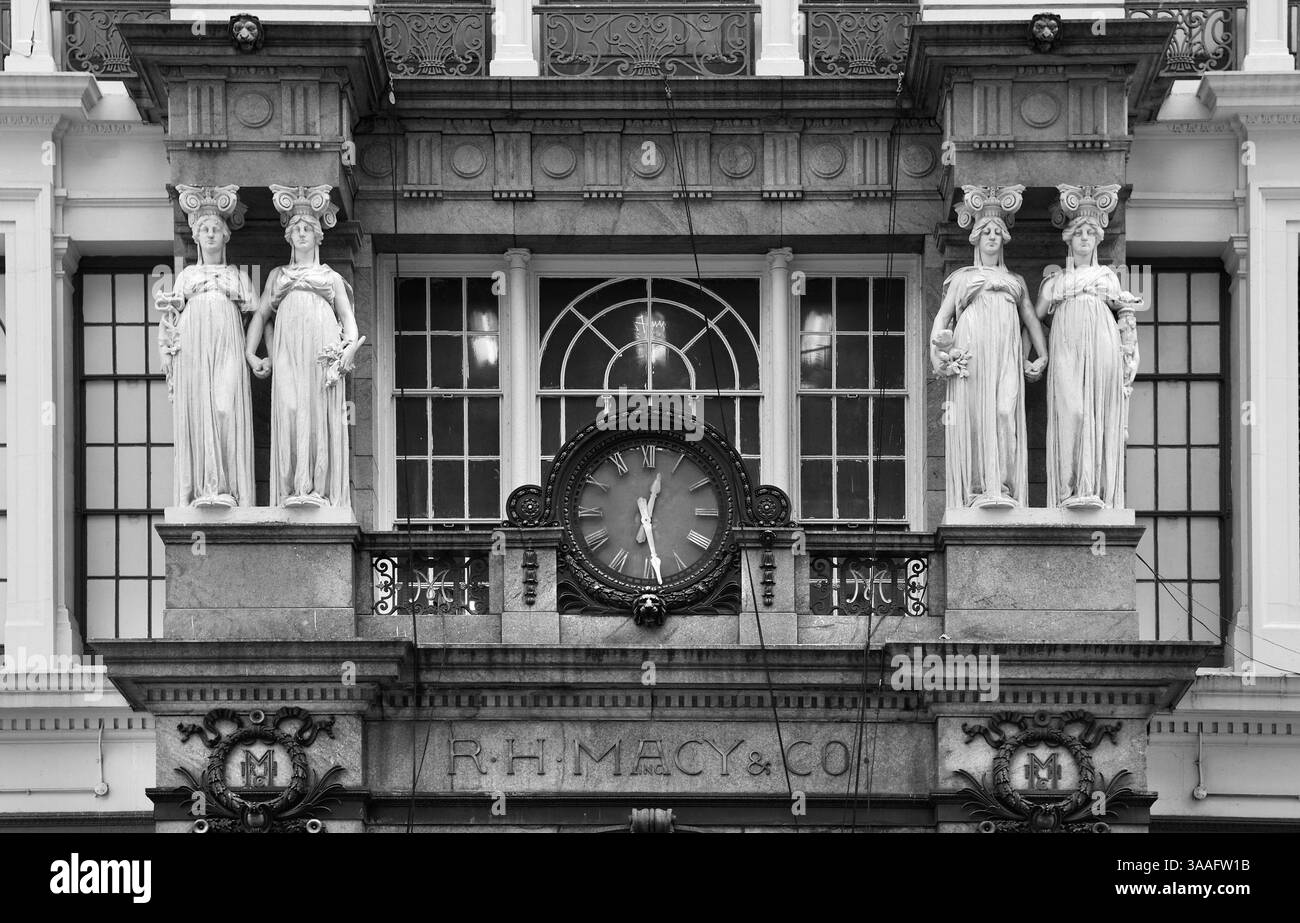 Détail du portail d'entrée Macy's, les plus grands magasins du monde, New York City, USA, Amérique du Nord Banque D'Images