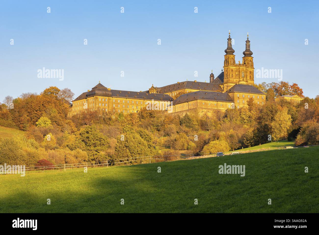Monastère de Banz à la lumière du soir en automne, Bad Staffelstein, haute-Franconie, Franconie, Bavière, Allemagne, Europe Banque D'Images
