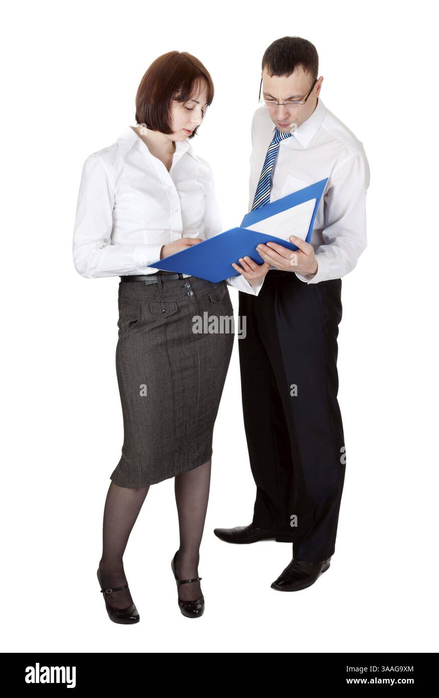 Couple d'affaires avec un dossier pour les documents dans le studio, isoler on white Banque D'Images